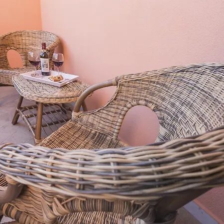 B&B Alexandra
