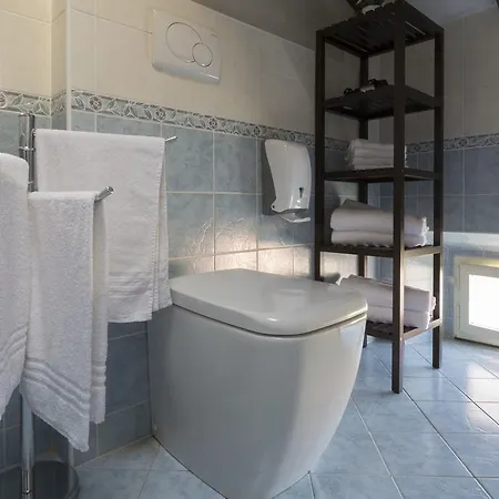 B&B Alexandra